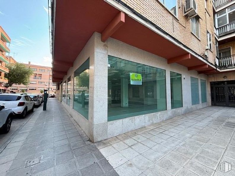 Retail for rent at Palomarejos, Toledo, 45005 with car, composite material, apartment, condominium, sidewalk and concrete around