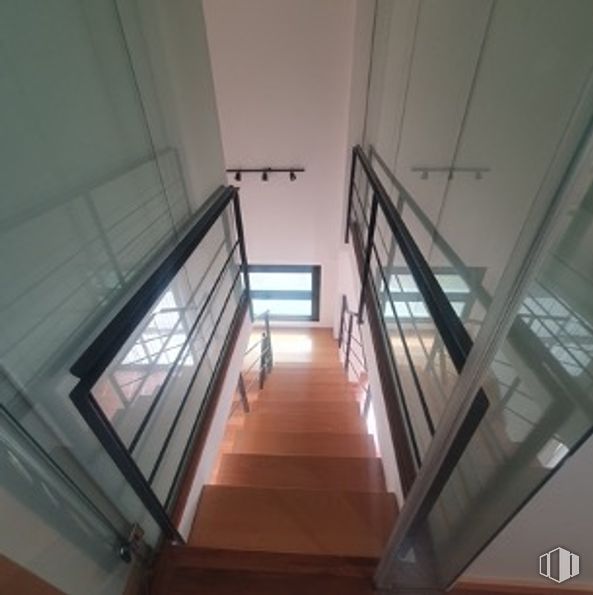 Oficina en venta en Calle Cronos, 20, San Blas - Canillejas, Madrid, 28037 con accesorio, madera, escaleras, suelos, suelo, simetría, madera dura, vidrio, pasamanos y metal alrededor