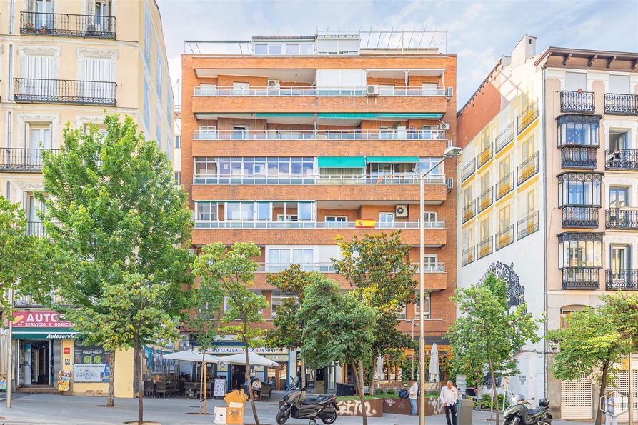 Oficina en venta en Calle Hortaleza, 118, Centro, Madrid, 28004 con edificio, cielo, ventana, durante el día, diseño urbano, árbol, nube, planta, condominio y bloque de pisos alrededor