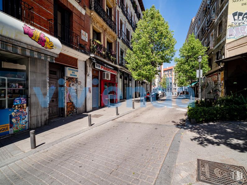 Local en venta en Calle San Simón, Centro, Madrid, 28012 con planta, ventana, superficie de la carretera, edificio, árbol, diseño urbano, vía pública, barrio, asfalto y cielo alrededor