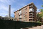 Retail for rent at Calle Mauricio Ravel, Chamartín, Madrid, 28046 with building, sky, cloud, daytime, plant, window, tree, urban design, tower block and tower around