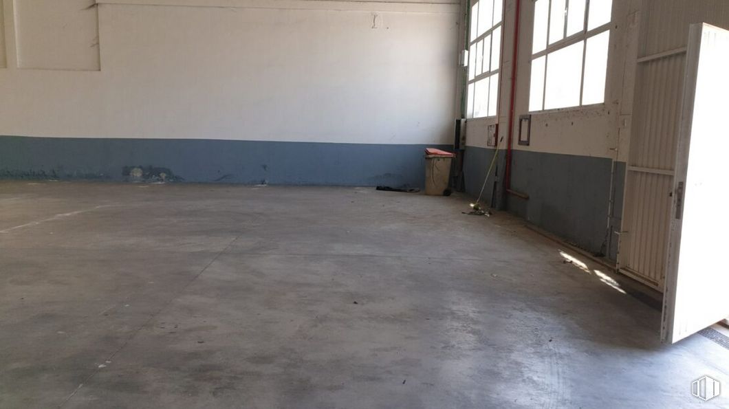 Nave en alquiler en Zona industrial, Villaverde, Madrid, 28021 con ventana, edificio, madera, asfalto, suelos, suelo, accesorio, hall, material compuesto y casa alrededor