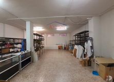 Retail for sale & for rent at Calle Esperanza García, Villa de Vallecas, Madrid, 28031 with shipping box, lighting, cabinetry, clothing, shelf, bookcase, shelving, interior design, publication and building around