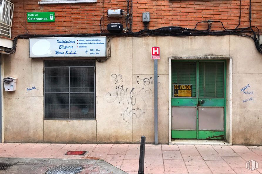 Local en venta en Calle Salamanca, 30, Alcobendas, Madrid, 28100 con puerta, ventana, edificio, propiedad, fotografía, accesorio, infraestructura, ladrillo, albañilería y arquitectura alrededor