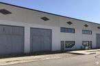 Industrial for sale at Terreno Sector 4, 71, Barcience, Toledo, 45525 with window, building, door, sky, fixture, asphalt, land lot, rectangle, road surface and residential area around