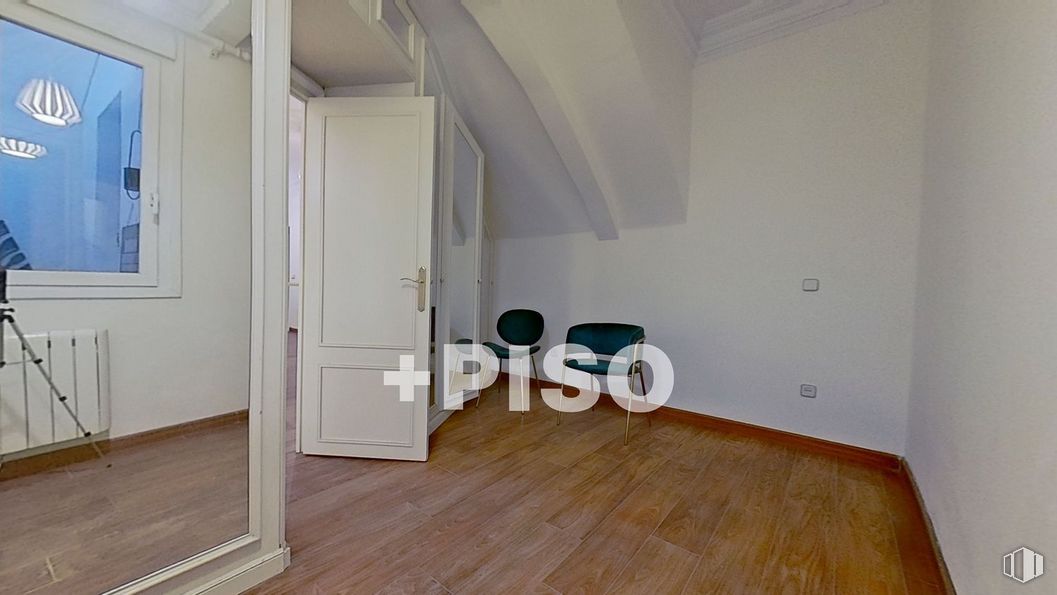 Oficina en alquiler en Zona Lista, Salamanca, Madrid, 28006 con puerta, trípode, madera, edificio, accesorio, interiorismo, ventana, confort, tinte para madera y suelos alrededor