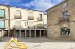 Land for sale at Calle San Pedro Barco, El Barco de Ávila, Ávila, 05600 with window, building, cloud, sky, blue, urban design, neighbourhood, road surface, facade and residential area around