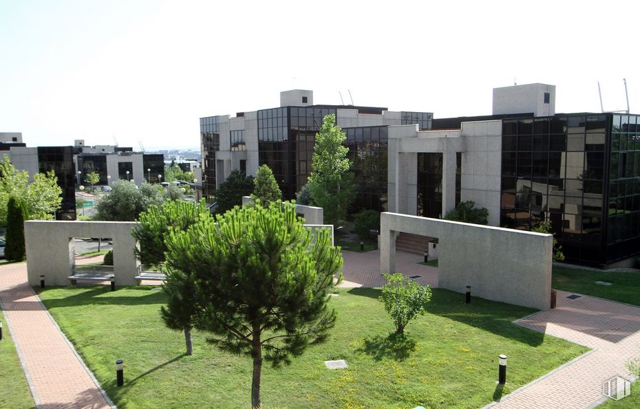 Oficina en alquiler en Edificio O, Calle Caléndula, 95, Alcobendas, Madrid, 28100 con planta, edificio, propiedad, cielo, comunidad vegetal, lote de tierra, diseño urbano, césped, árbol y condominio alrededor