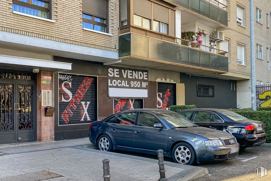 Local en venta en Calle Sierra de Alcubierre, 12, Alcorcón, Madrid, 28923 con rueda, coche, ventana, neumático, luz de estacionamiento, vehículo terrestre, vehículo, luz de posición lateral, edificio y iluminación del automóvil alrededor