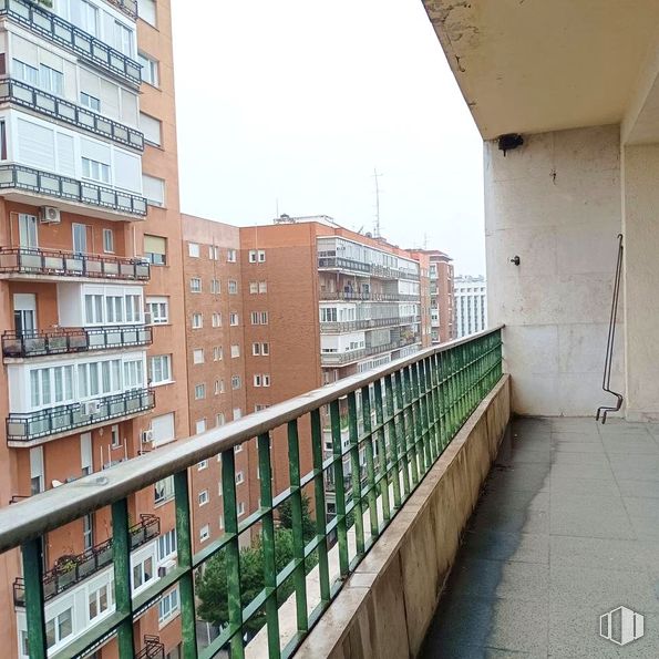 Office for rent at Paseo Castellana, Tetuán, Madrid, 28046 with building, daytime, apartment, high-rise building, urban area, residential area, city, neighbourhood, condominium and metropolitan area around