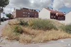 Land for sale at Avenida María Moliner, 5, Loeches, Madrid, 28890 with house, cloud, sky, plant, building, property, plant community, window, architecture and land lot around