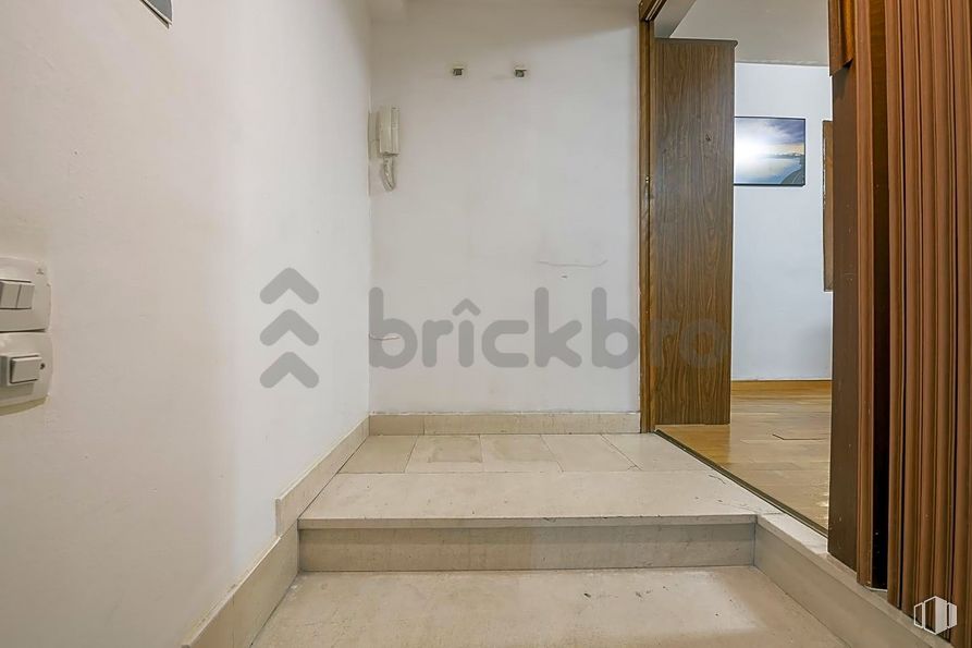 Oficina en venta en Calle Bolivia, Chamartín, Madrid, 28016 con pintura, madera, accesorio, suelo, suelos, edificio, cortina, casa, techo y madera dura alrededor