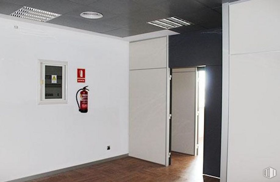 Oficina en venta en Calle Marie Curie, Rivas-Vaciamadrid, Madrid, 28529 con ventana, edificio, accesorio, puerta, madera, piso, pared, pavimentos, casa y pasillo alrededor