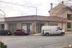 Retail for rent at Paseo Estación, 29, Tarancón, Cuenca, 16400 with van, car, automotive parking light, land vehicle, wheel, tire, vehicle, sky, cloud and property around