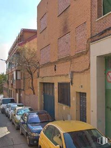 Suelo en venta en Zona centro, Leganés, Madrid, 28917 con coche, ventana, edificio, luz de estacionamiento, propiedad, neumático, vehículo, cielo, infraestructura y rueda alrededor