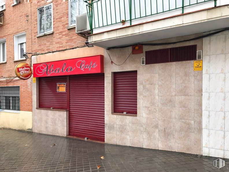 Local en alquiler y venta en Calle Fray Melchor Cano, 12, Leganés, Madrid, 28912 con ventana, edificio, madera, accesorio, superficie de carretera, ladrillo, albañilería, asfalto, barrio y propiedad material alrededor