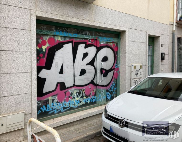 Retail for sale at Zona Centro, Colmenar Viejo, Madrid, 28770 with car, land vehicle, vehicle registration plate, vehicle, hood, automotive lighting, grille, motor vehicle, automotive design and window around