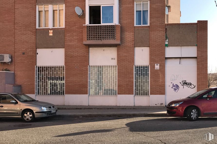 Local en alquiler en Calle Catamarán, 9, Arganda del Rey, Madrid, 28500 con coche, ventana, edificio, neumático, rueda, luz de estacionamiento automotriz, vehículo terrestre, vehículo, propiedad y iluminación automotriz alrededor