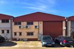 Industrial for sale at Avenida de los Yeseros, 40, Valdemoro, Madrid, 28343 with car, building, automotive parking light, sky, wheel, tire, land vehicle, vehicle, cloud and property around