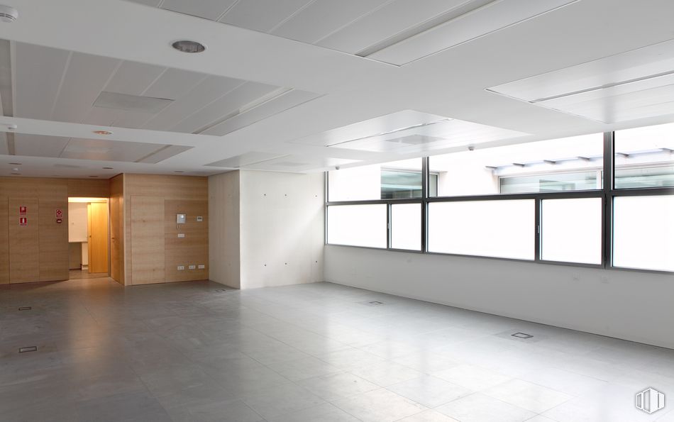 Oficina en alquiler en Príncipe de Vergara, 37, Salamanca, Madrid, 28001 con ebanistería, hall, accesorio, interiorismo, arquitectura, suelos, suelo, pared, edificio y techo alrededor