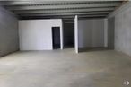 Nave en venta en Zona industrial, El Casar, Guadalajara, 19170 con puerta, interiorismo, suelos, hall, suelo, material compuesto, techo, hormigón, madera y escayola alrededor