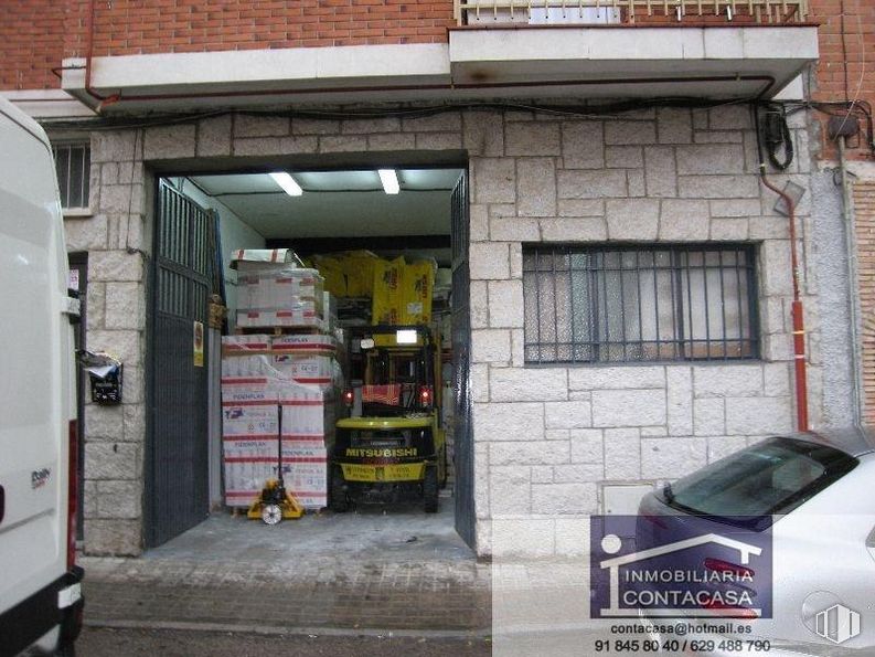 Nave en venta en Calle Magdalena, Colmenar Viejo, Madrid, 28770 con ventana, placa de matrícula, luz de estacionamiento automotriz, vehículo motorizado, coche, vehículo, edificio, accesorio, neumático y exterior automotriz alrededor