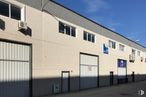 Industrial for sale at Calle Moreras, 1, Ciempozuelos, Madrid, 28350 with window, door, sky, fixture, building, wall, residential area, cloud, facade and real estate around