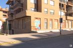 Retail for rent at Calle Estanislao Zazo, 37, Humanes de Madrid, Madrid, 28970 with building, window, road surface, asphalt, urban design, condominium, neighbourhood, residential area, sidewalk and real estate around