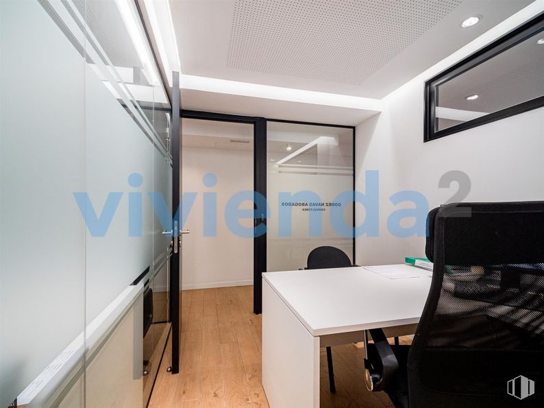 Oficina en venta en Plaza José Moreno Villa, Moncloa - Aravaca, Madrid, 28008 con silla, escritorio, mesa, mueble, edificio, interiorismo, suelos, suelo, casa y confort alrededor