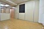 Office for sale at Calle Edgar Neville, Tetuán, Madrid, 28020 with door, hall, wood, flooring, floor, fixture, hardwood, laminate flooring, ceiling and glass around