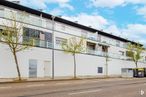 Retail for sale at Calle Dinamarca, Meco, Madrid, 28880 with building, window, sky, cloud, fixture, urban design, tree, asphalt, facade and commercial building around