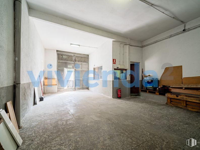 Local en venta en Calle Francisco del Pozo, Fuencarral - El Pardo, Madrid, 28034 con accesorio, suelos, suelo, hall, madera, techo, ciudad, madera dura, hormigón y apartamento alrededor