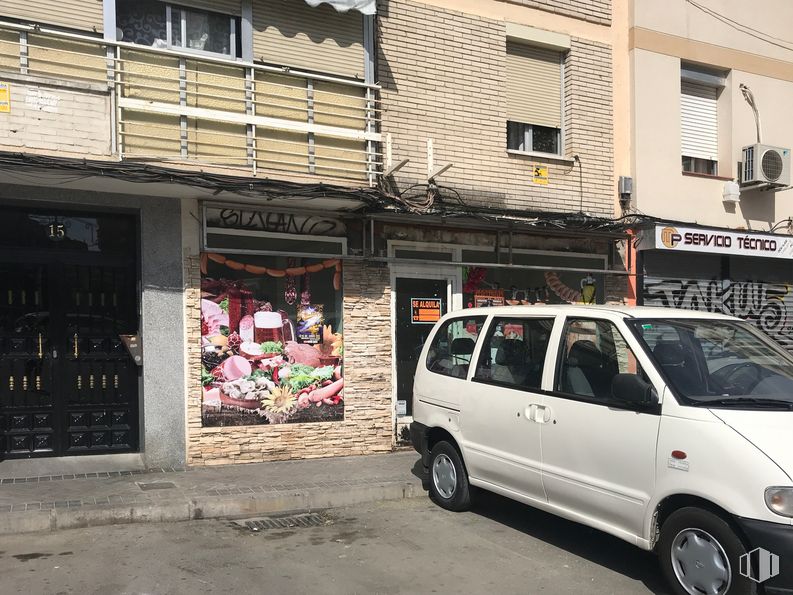 Local en alquiler en Calle Parque Vosa, 15, Móstoles, Madrid, 28933 con rueda, neumático, coche, ventana, edificio, vehículo, vehículo motorizado, neumático automotriz, rueda de aleación y diseño automotriz alrededor