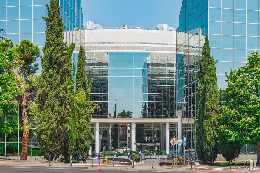 Oficina en alquiler en Calle Cardenal Marcelo Spínola, 14, Chamartín, Madrid, 28016 con edificio, día, propiedad, cielo, bloque de torre, árbol, arquitectura, planta, diseño urbano y ciudad alrededor