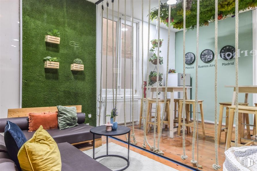 Office for rent at Calle Alfonso XII, 8, Retiro, Madrid, 28014 with throw pillow, couch, table, interior design, furniture, flooring, floor, flowerpot, lighting and houseplant around