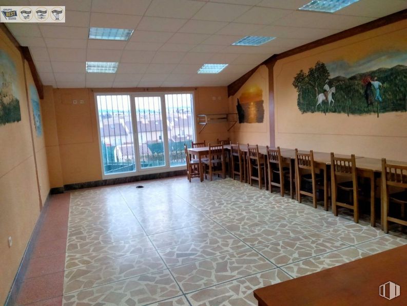 Retail for sale at El Sotillo - La Lastrilla, La Lastrilla, Segovia, 40196 with chair, light fixture, table top, flooring, wood, floor, interior design, furniture, hardwood and wood stain around