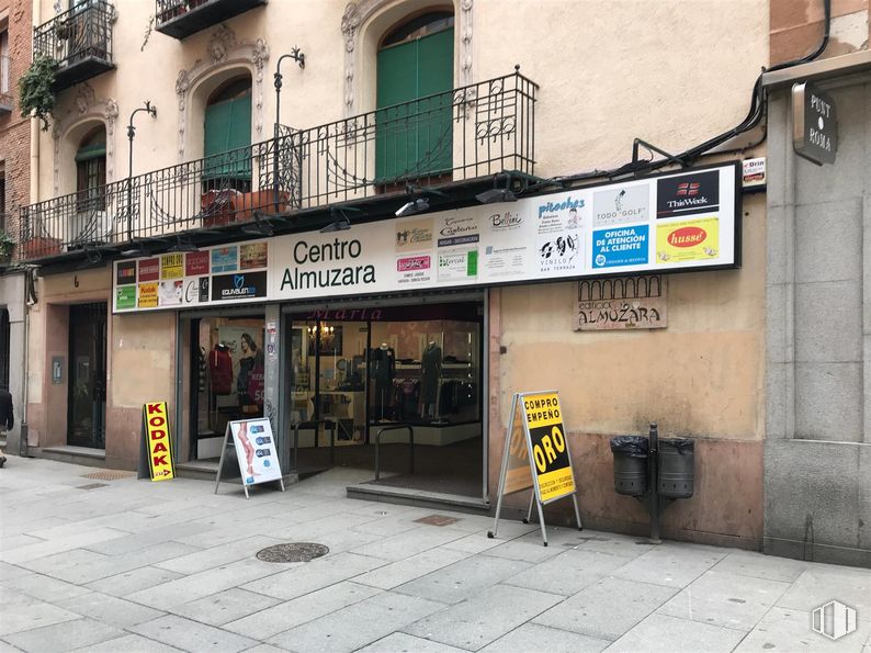 Local en venta en Calle Juan Bravo, 6, Segovia, 40001 con publicidad, hormigón, acera y venta al por menor alrededor