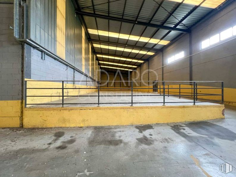 Industrial for sale & for rent at Zona industrial, Valdemoro, Madrid, 28343 with road surface, asphalt, composite material, rectangle, tints and shades, concrete, building material, metal, wood and symmetry around