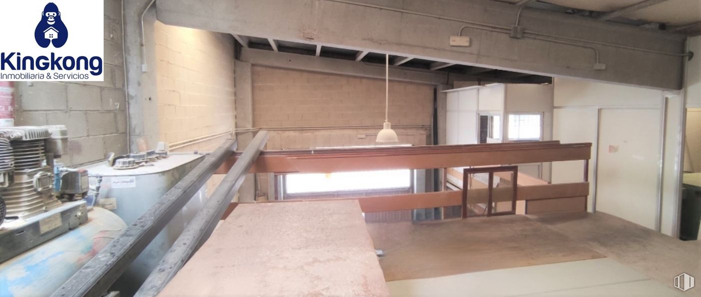 Industrial for sale at Zona industrial, Loeches, Madrid, 28890 with lighting, property, wood, flooring, floor, wood stain, hardwood, beam, ceiling and plywood around