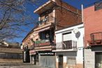 Retail for sale at Plaza Constitución, 11, El Álamo, Madrid, 28607 with window, house, sky, building, wood, urban design, tree, residential area, roof and facade around