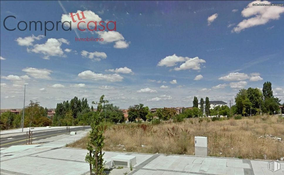 Suelo en venta en Plaza de Toros, Segovia, 40005 con nube, cielo, planta, superficie de carretera, árbol, lote de tierra, edificio, paisaje, asfalto y cúmulo alrededor