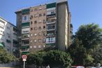 Local en venta en Paseo de Santa María de la Cabeza, Carabanchel, Madrid, 28019 con coche, edificio, vehículo terrestre, cielo, planta, ventana, rueda, vehículo, diseño urbano y luz de la calle alrededor