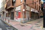 Retail for sale at Calle Hospital de San José, 57, Getafe, Madrid, 28901 with building, window, infrastructure, road surface, urban design, sidewalk, residential area, brick, facade and asphalt around