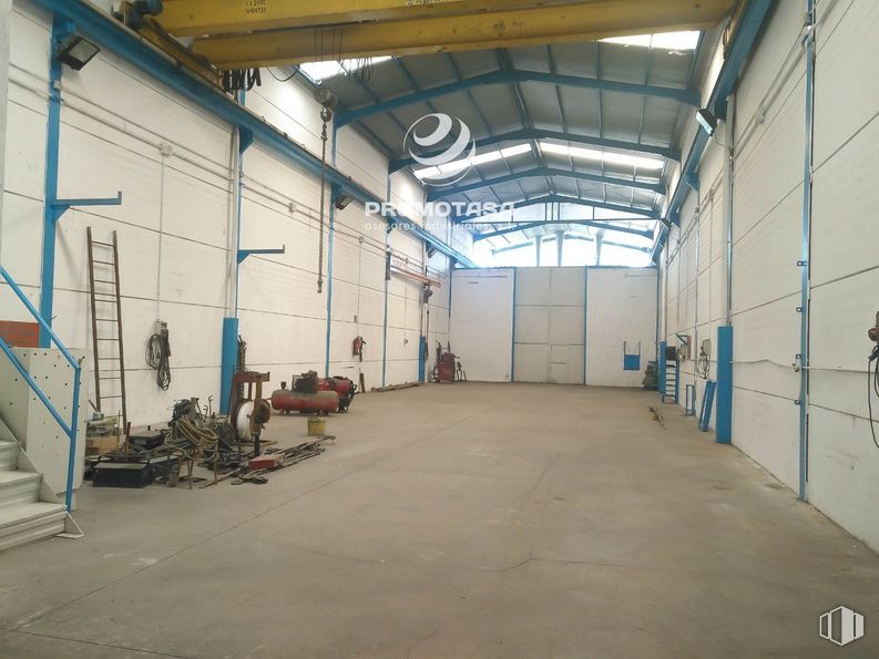 Industrial for rent at Zona Velilla de San Antonio, Velilla de San Antonio, Madrid, 28891 with floor, flooring, ceiling, metal, building material, hall, daylighting, factory, warehouse and beam around