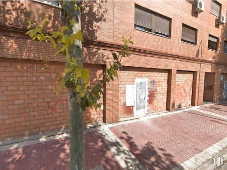 Local en venta en Avenida Las Lagunas, Parla, Madrid, 28990 con ventana, superficie de carretera, albañilería, ladrillo, madera, edificio, árbol, planta, acera y asfalto alrededor