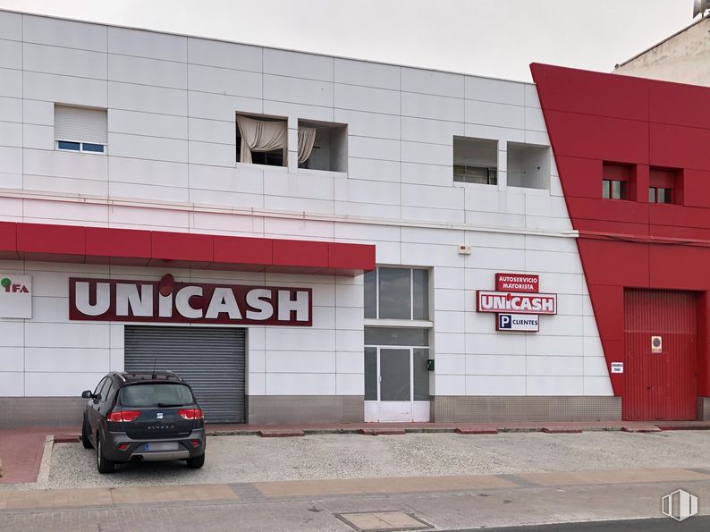 Nave en venta en Calle Guadarrama, 9, Segovia, 40006 con coche, ventana, edificio, puerta, luz de estacionamiento automotriz, neumático, rueda, neumático automotriz, luz trasera y de freno automotriz y vehículo alrededor