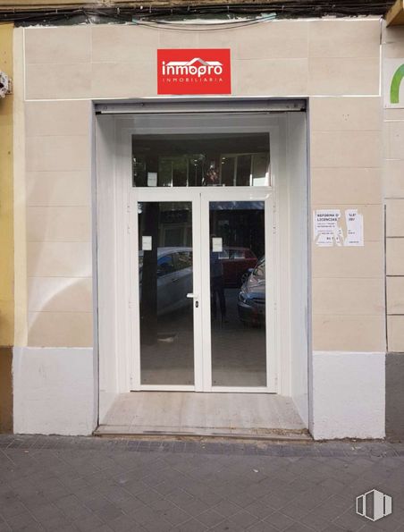 Local en venta en Calle Hermosilla, Salamanca, Madrid, 28009 con propiedad, accesorio, puerta, arquitectura, edificio, exterior del automóvil, puerta del vehículo, fachada, fuente y vehículo alrededor