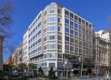 Oficina en alquiler en Calle Príncipe de Vergara, 43, Salamanca, Madrid, 28001 con edificio, tiempo de día, cielo, ventana, diseño urbano, bloque de pisos, torre, condominio, casa y propiedad material alrededor