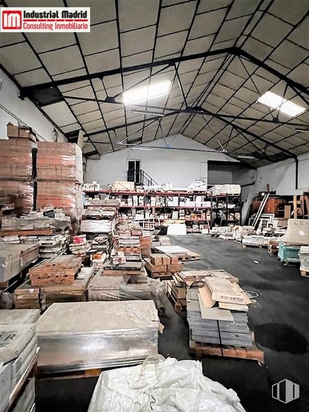 Industrial for sale at Avenida Madrid, Arganda del Rey, Madrid, 28500 with lighting, wood, automotive design, flooring, gas, engineering, metal, factory, industry and event around