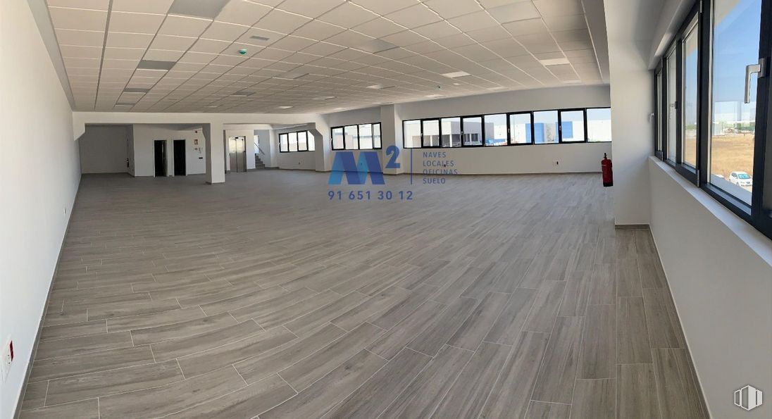 Industrial for rent at Polígono Puerta de Madrid, San Fernando de Henares, Madrid, 28830 with hall, flooring, wood, interior design, floor, building, laminate flooring, hardwood, ceiling and fixture around